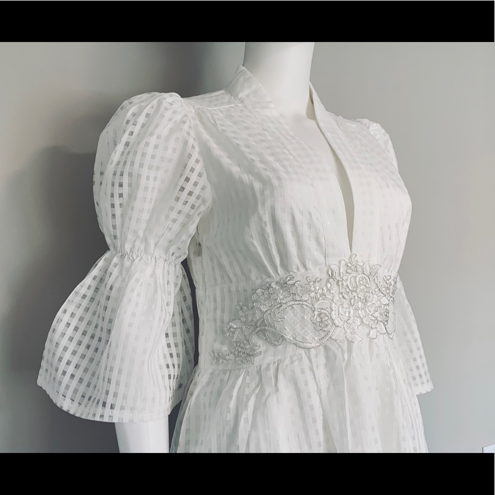 White lace waistline dress - Picture 3 of 5